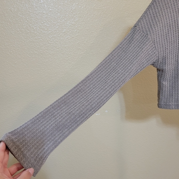 SHEIN Essnce Light Gray Button Half Placket Waffle Knit Tee Size XS - Picture 3 of 5